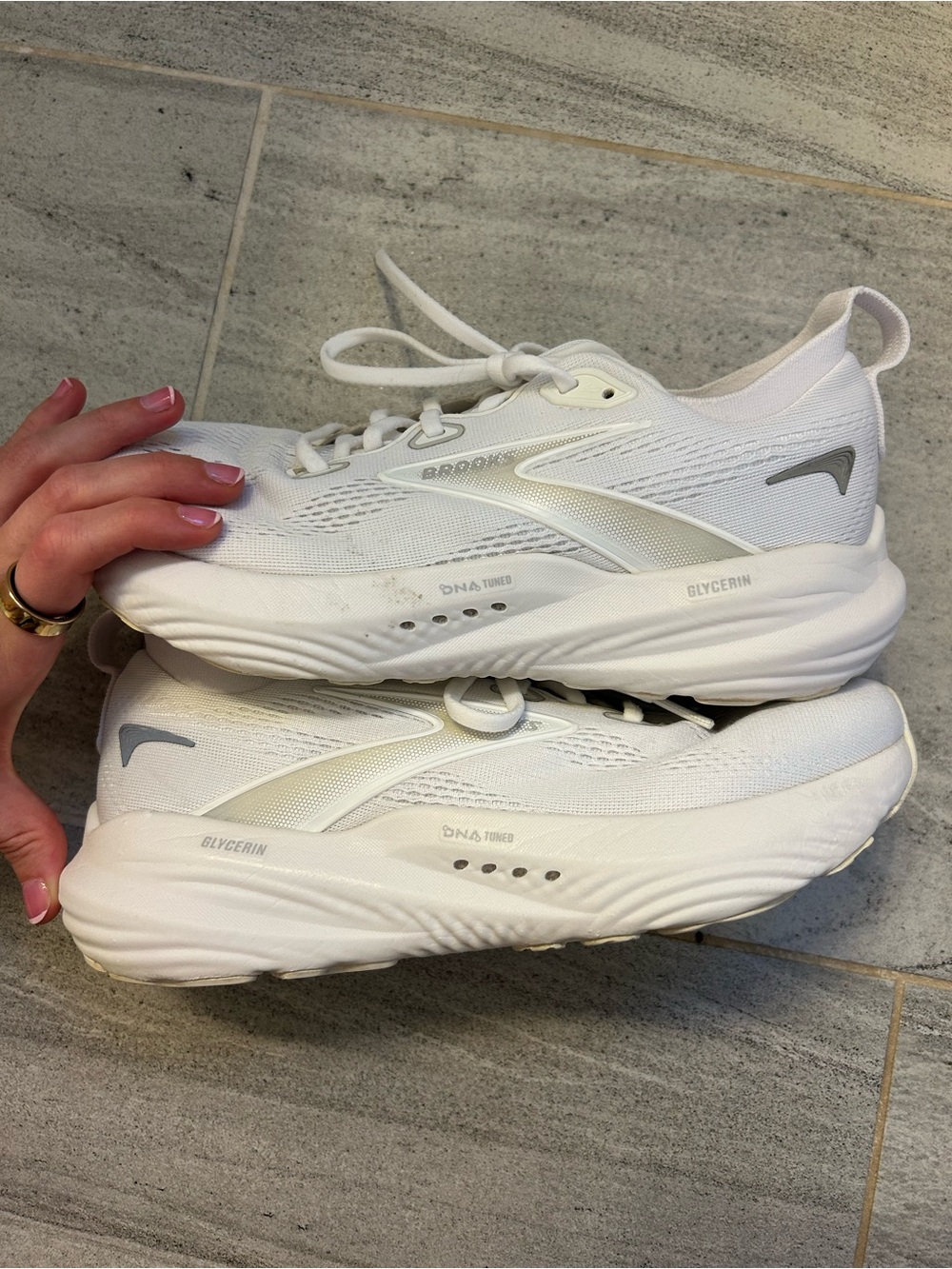Brooks Glycerin 22 Runners 🤍🏃🏼‍♀️ - Picture 6 of 9